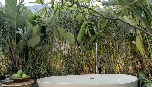 Deluxe Double Room, Courtyard View