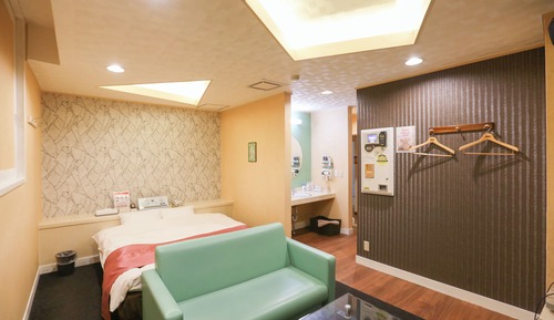 Basic Double Room, 1 Queen Bed, Smoking