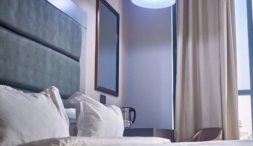 Junior Room, Balcony, City View