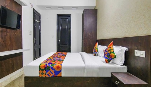 Deluxe Double Room, Garden View