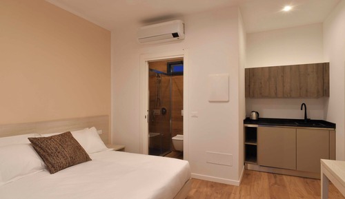 Classic Studio, Kitchenette, Garden View