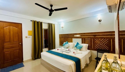 Deluxe Double Room, Pool View