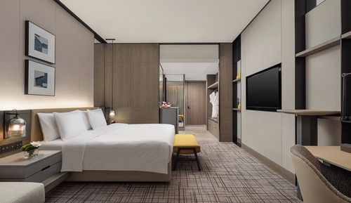 Standard Room, 1 King Bed