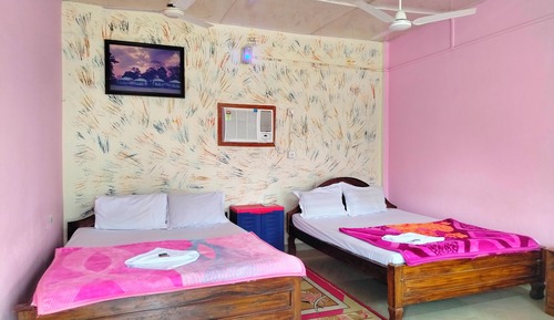 Comfort Room, Balcony, River View