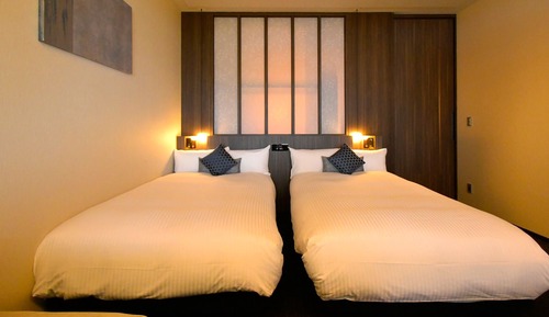 Deluxe Twin Room with Cypress Onsen View Bath - Non-Smoking