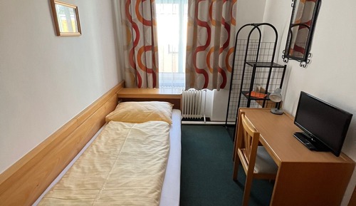 Basic Single Room