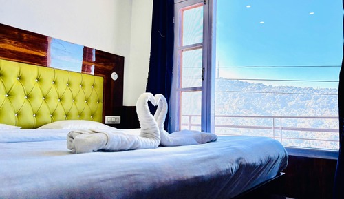 Deluxe Double Room, Valley View