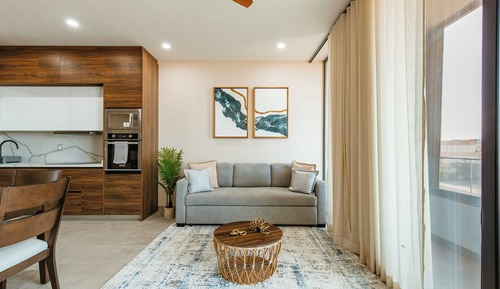 Luxury Apartment, Pool Access, Ocean View 204