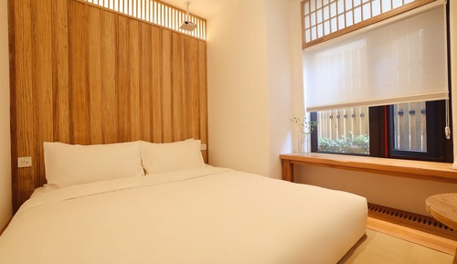 Single Room, Non Smoking, Private Bathroom