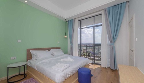 Luxury Apartment, Balcony, City View