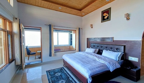 Premium Double Room, Patio, Mountain View