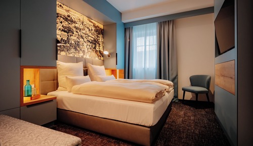 Classic Double Room, City View