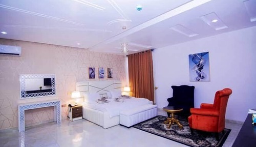 Studio Suite, Balcony