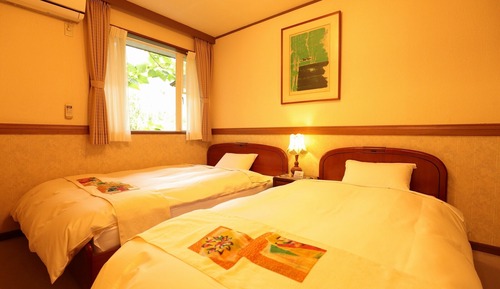 [T room]2F, Western Style Twin Room with Private Open-air Bath, Non Smoking