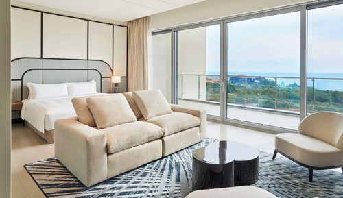 Hill Studio Suite Ocean View King