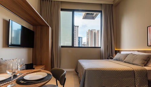 Premium Studio, City View