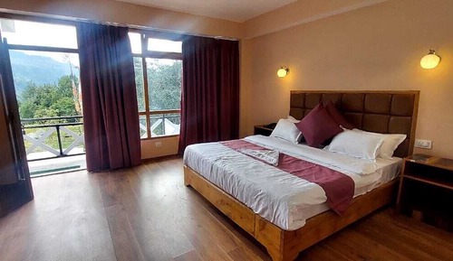 Premium Double Room, Balcony, Mountain View