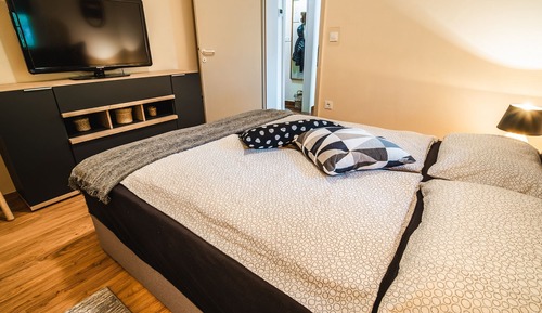 Apartment (Standard One Bedroom Apartment with T)