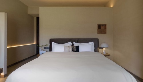 Superior Double Room, Mountain View, Courtyard Area