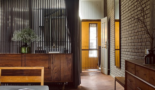 Studio Suite, Partial Lake View