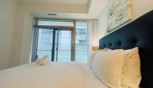 Classic Apartment, City View