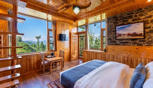 Family Room, Valley View