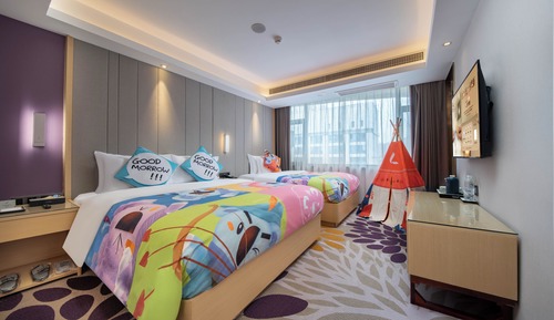 Signature Triple Room
