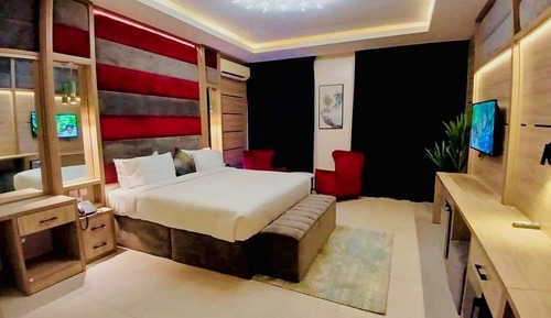 Economy Studio Suite