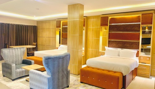 Family Suite, City View