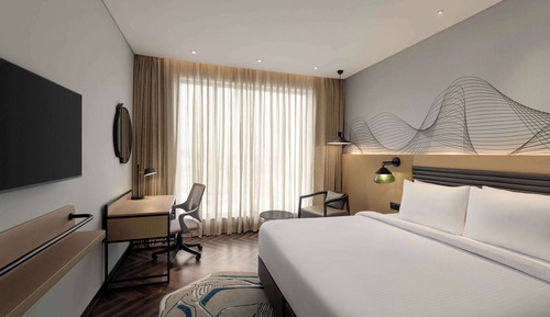 Deluxe Room, 1 King Bed, Non Smoking