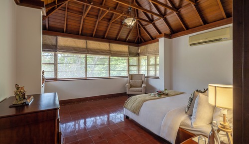 Room, Multiple Beds (Mangirish Farmhouse)