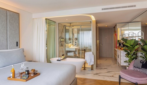 Superior Room (ME | Panoramic View)