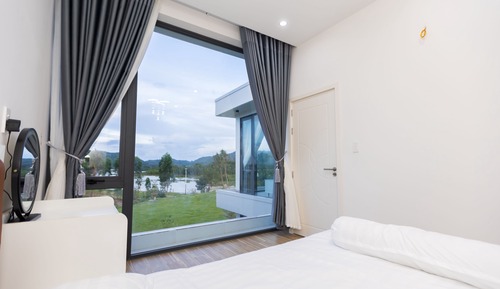 Deluxe Double Room, Garden View