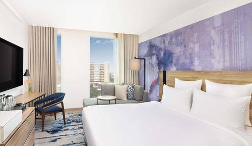 Deluxe Room, 1 King Bed (Standard)