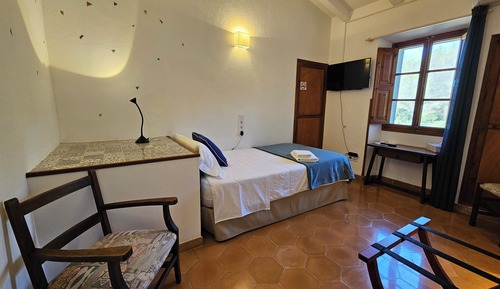 Economy Single Room, Garden View