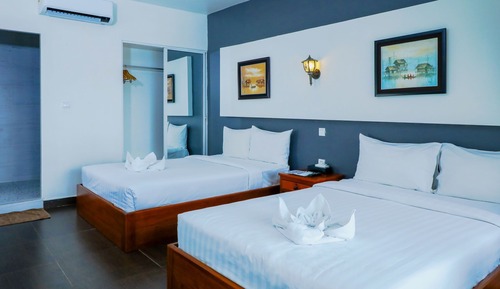 Deluxe Twin Room, Pool Access, Poolside