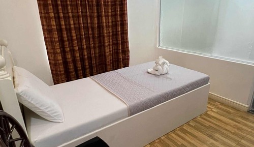 Basic Single Room, Beach View