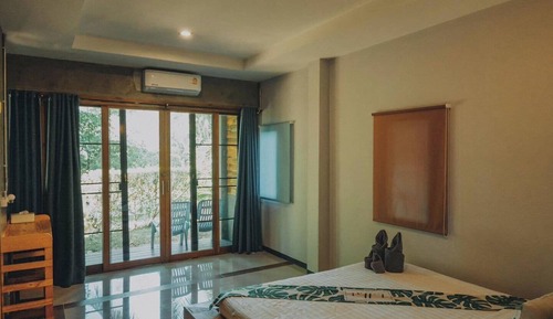 Suite, Balcony, River View