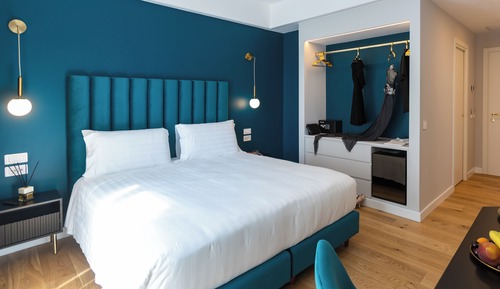 Queen Deluxe , River View