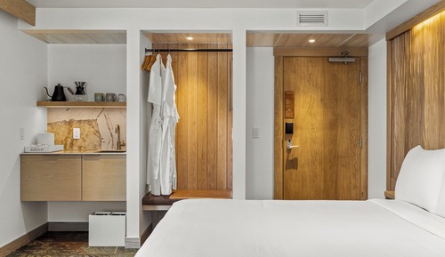 Superior Room, 1 King Bed