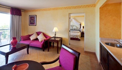 Superior Suite, Beach View