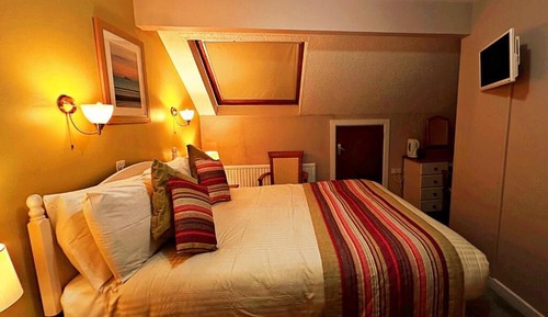 Twin Room, 2 Twin Beds, Accessible Bathtub