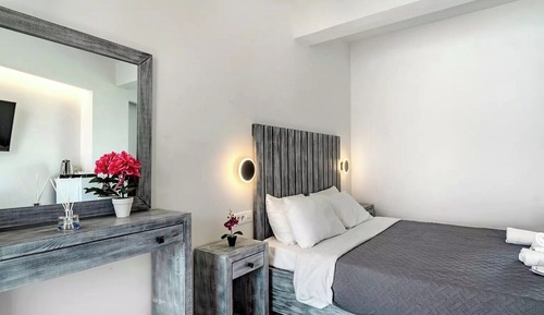 Comfort Double Room, Private Bathroom, Pool View