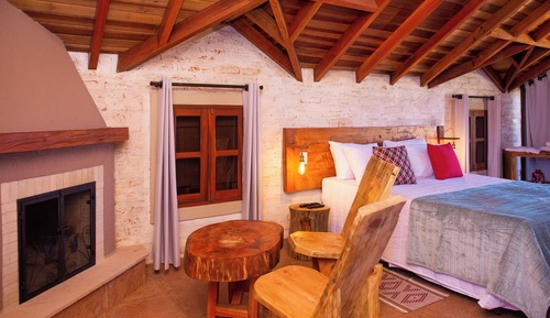 Chalé II com hidromassagem e vista para as montanhas