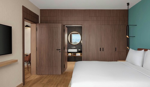 Suite, 1 King Bed (View)