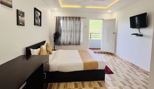 Deluxe Double or Twin Room, Mountain View