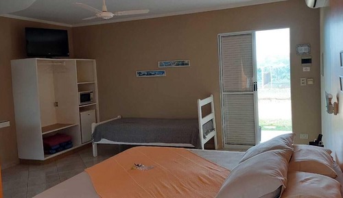 Comfort Triple Room, Lanai, Mountain View