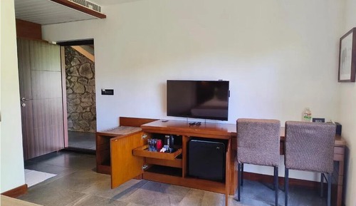 Luxury Double Room, Balcony, Mountain View