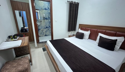 Classic Room, City View