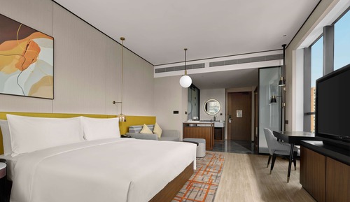 Deluxe Room, 1 King Bed